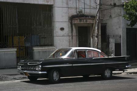classic-cars-cuba-voitures-americaines-annees-50-photos-charles-guy-06