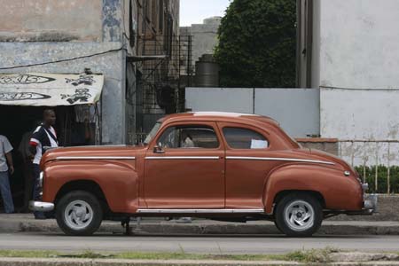 classic-cars-cuba-voitures-americaines-annees-50-photos-charles-guy-12