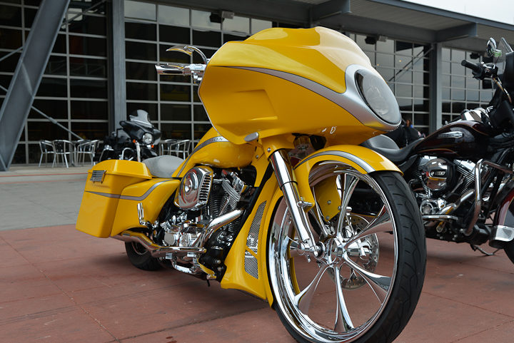 06-Milwaukee-Harley-Davidson-Museum-photo-Charles-Guyb
